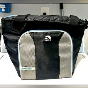 Igloo MaxCold cooler bag